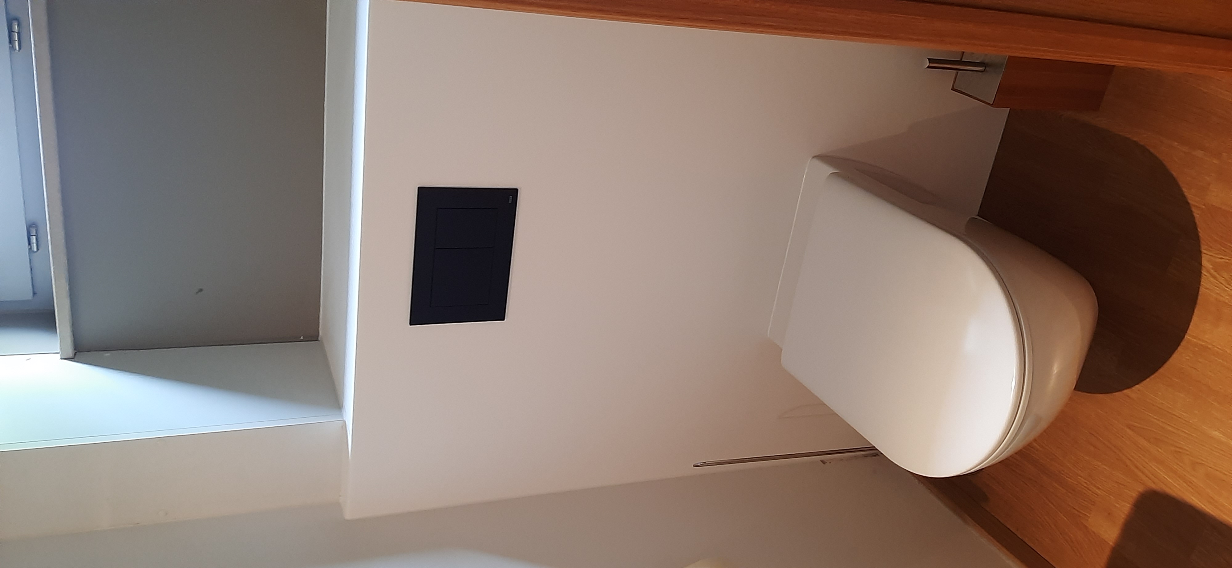 Solid Surface Toiletrenovatie